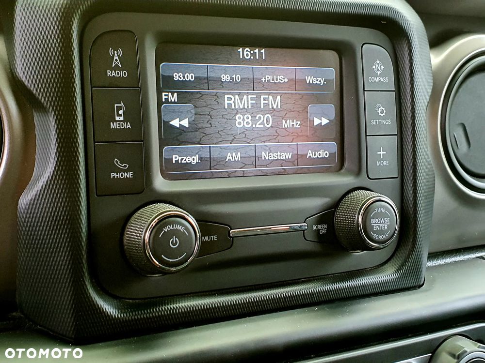 Jeep Wrangler - 14