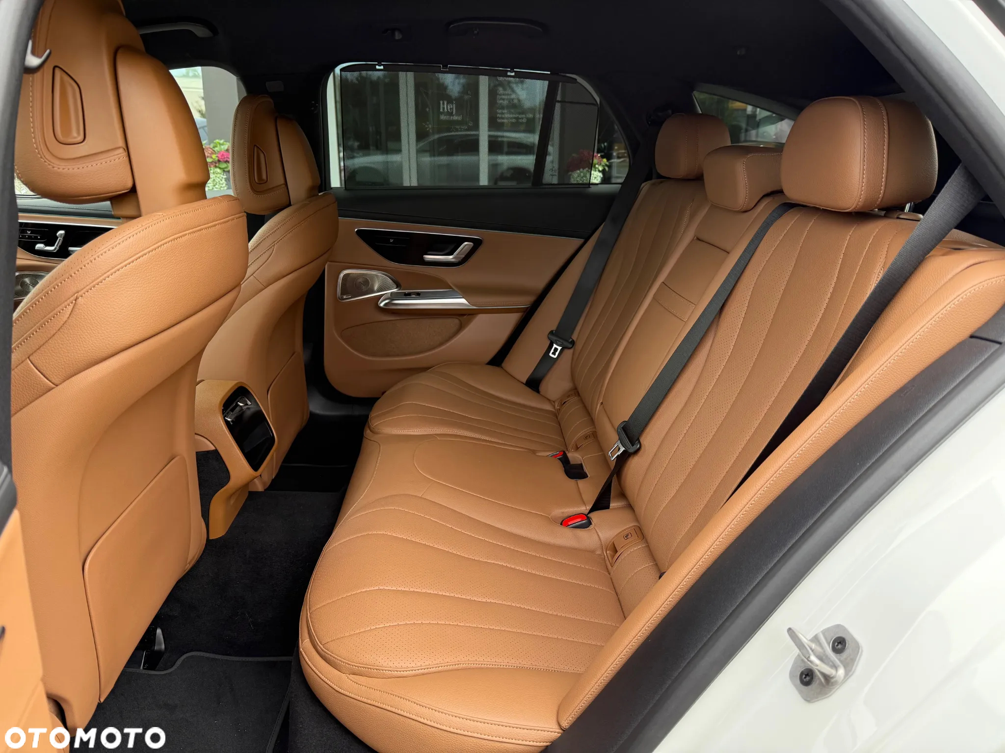 Mercedes-Benz Klasa E 300 de PHEV 4-Matic All-Terrain Avantgarde 9G-Tronic - 14