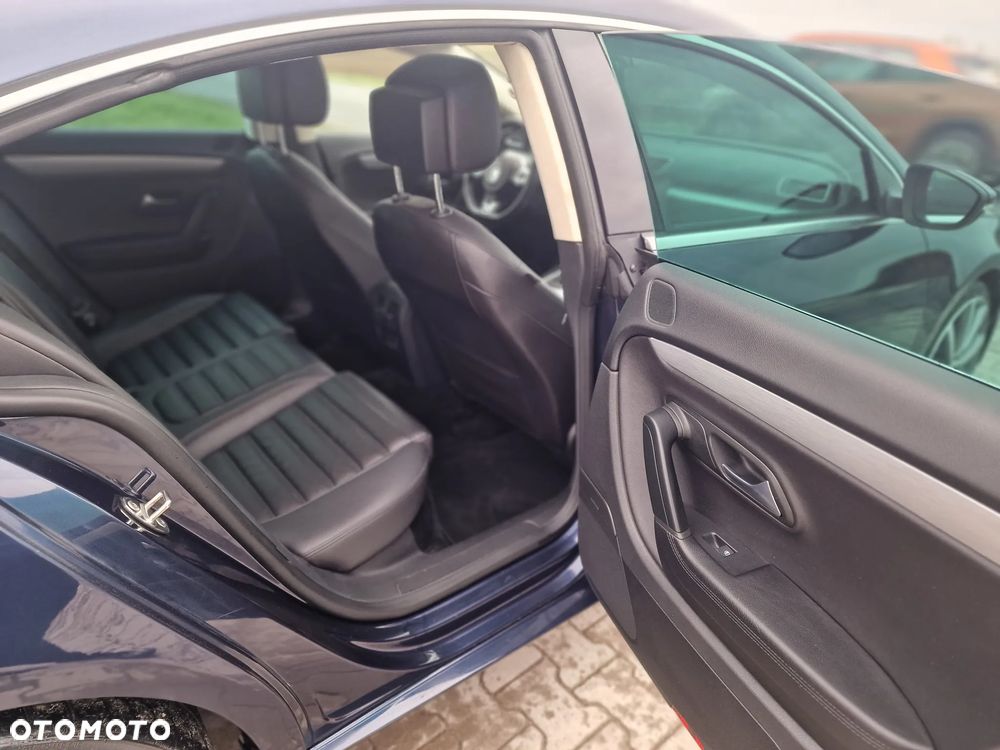 Volkswagen CC 2.0 TDI 4Motion BlueMotion Technology DSG - 29