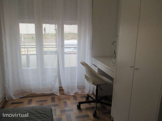 Quarto individual Av. Bissaya Barreto, Coimbra - Grande imagem: 2/18