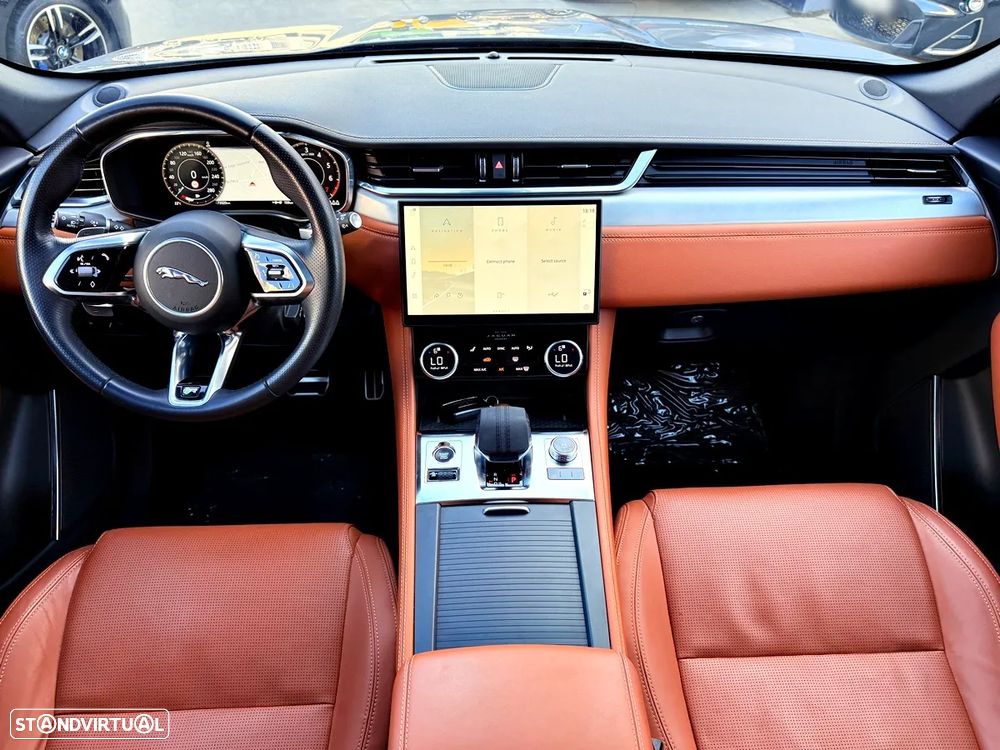 Jaguar F-Pace 2.0 P400e AWD R-Dynamic HSE - 10