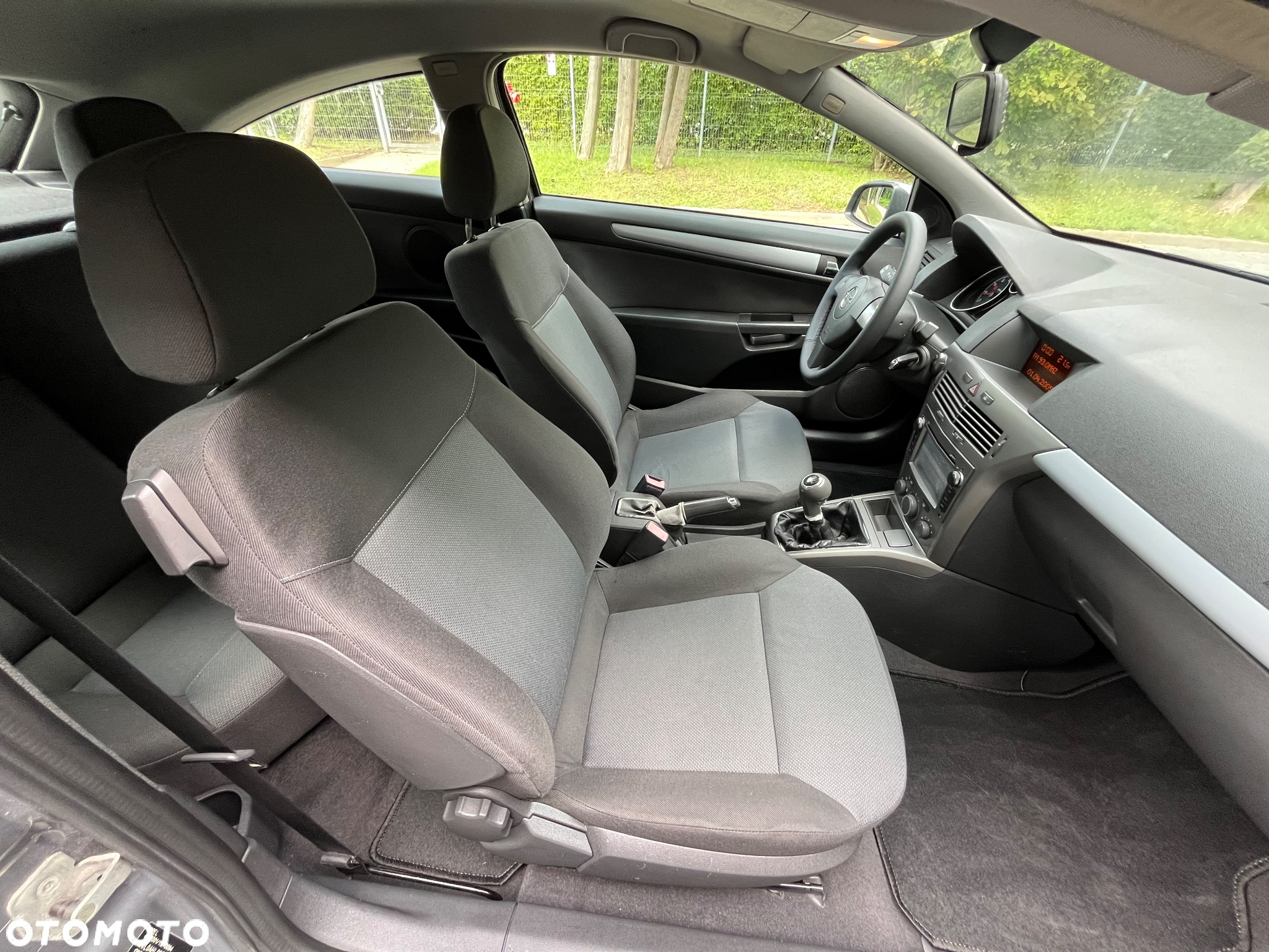 Opel Astra GTC 1.4 Easytronic - 19