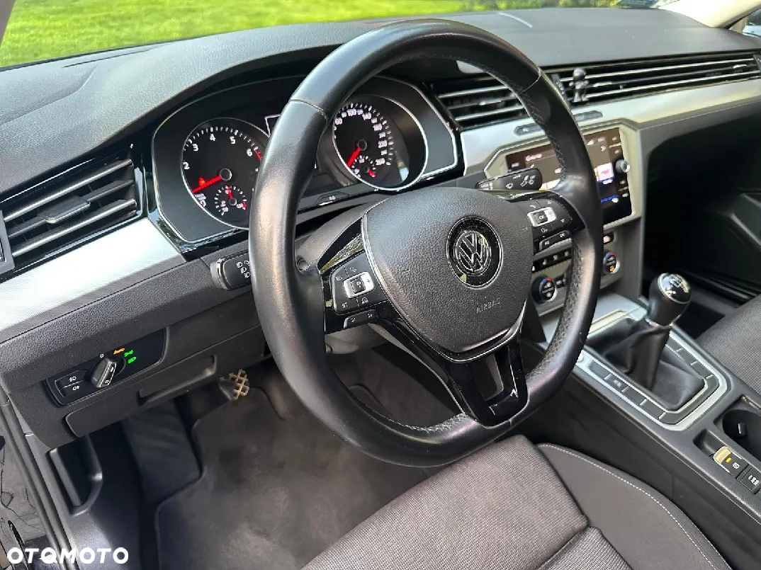 Volkswagen Passat 1.4 TSI BMT ACT Highline - 23