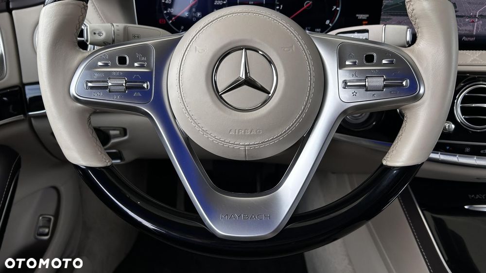 Mercedes-Benz Klasa S 560 4-Matic L 9G-TRONIC - 15