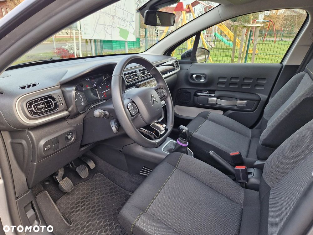 Citroën C3 1.2 PureTech Shine - 22