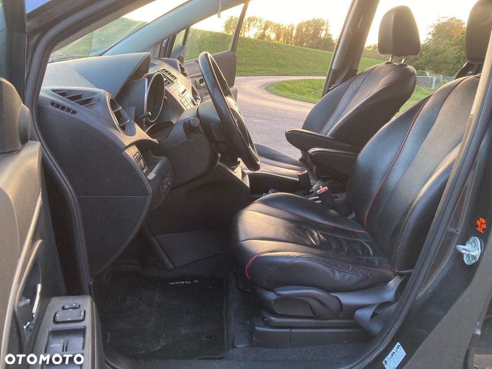 Mazda 5 - 13