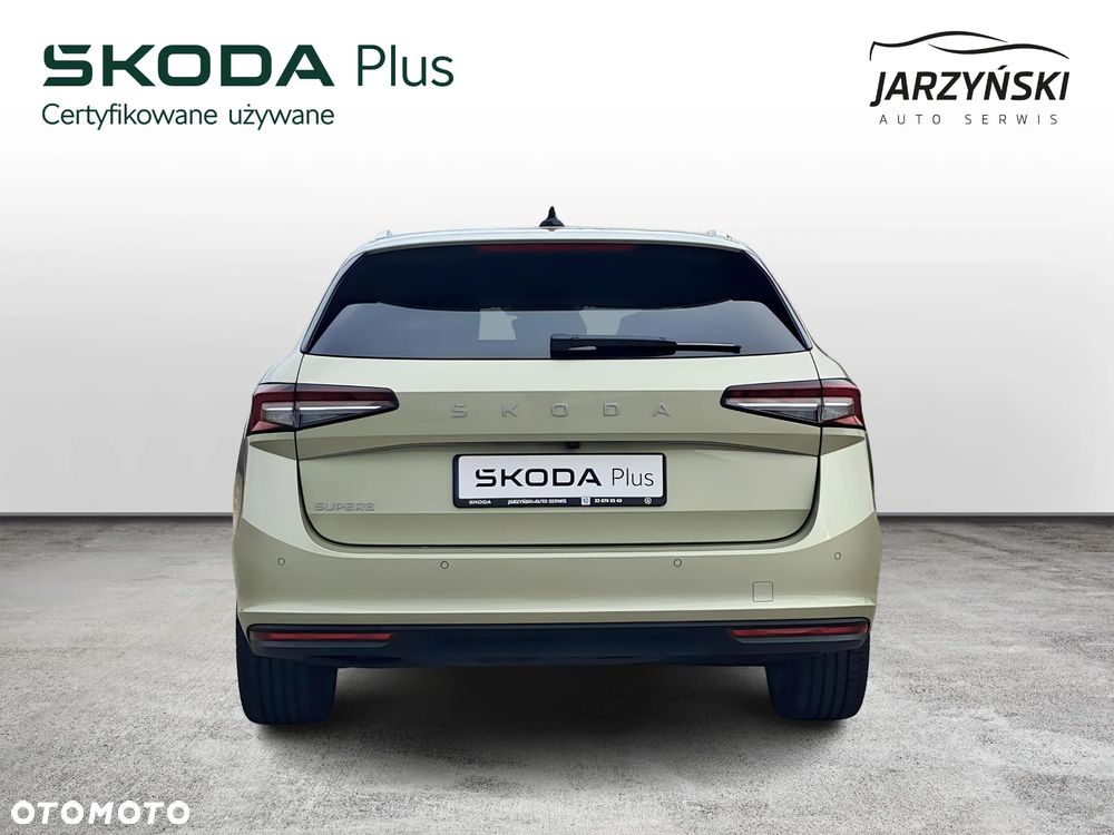 Skoda Superb 2.0 TDI SCR Selection DSG - 4