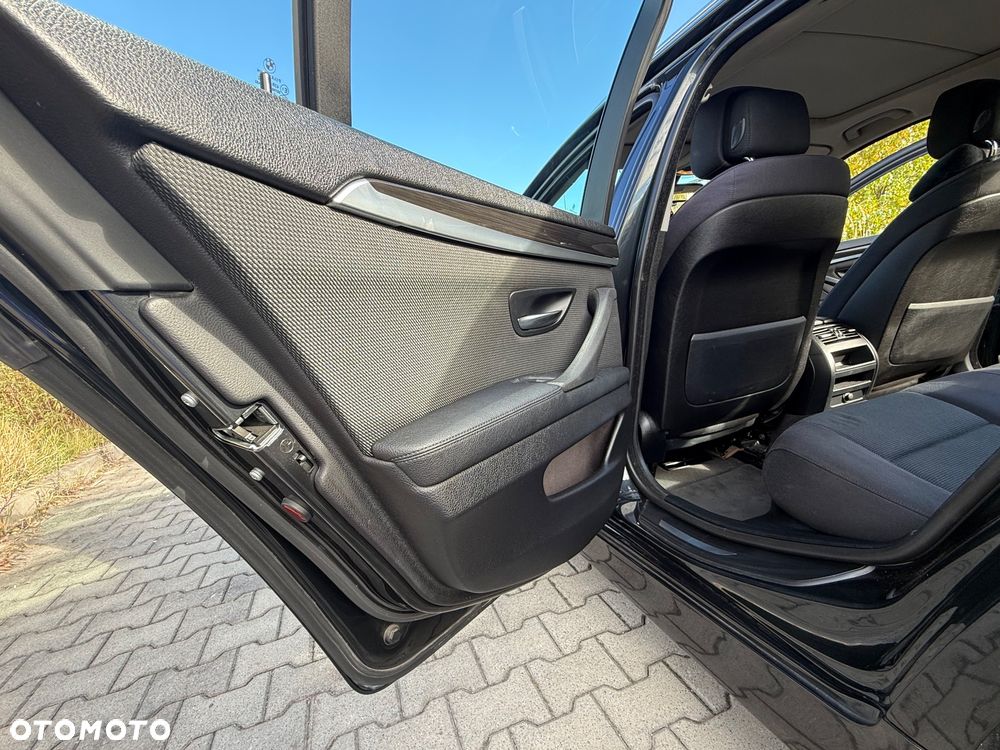 BMW Seria 5 520d - 16