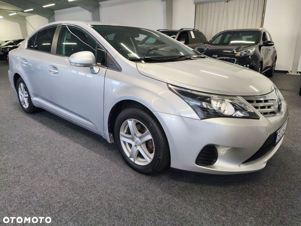 Toyota Avensis 1.8 Sol - 3