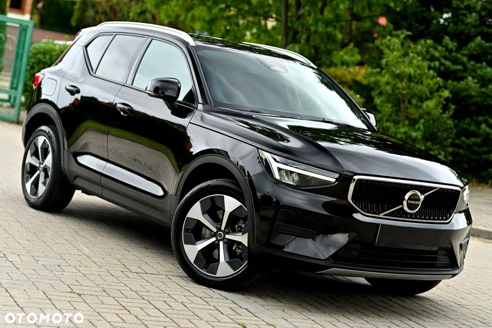 Volvo XC 40 B3 B DKG Ultra Black Edition - 3