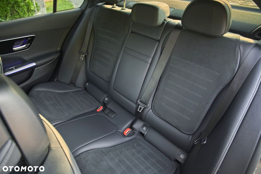 Mercedes-Benz Klasa C 220 d mHEV 4-Matic AMG - 7