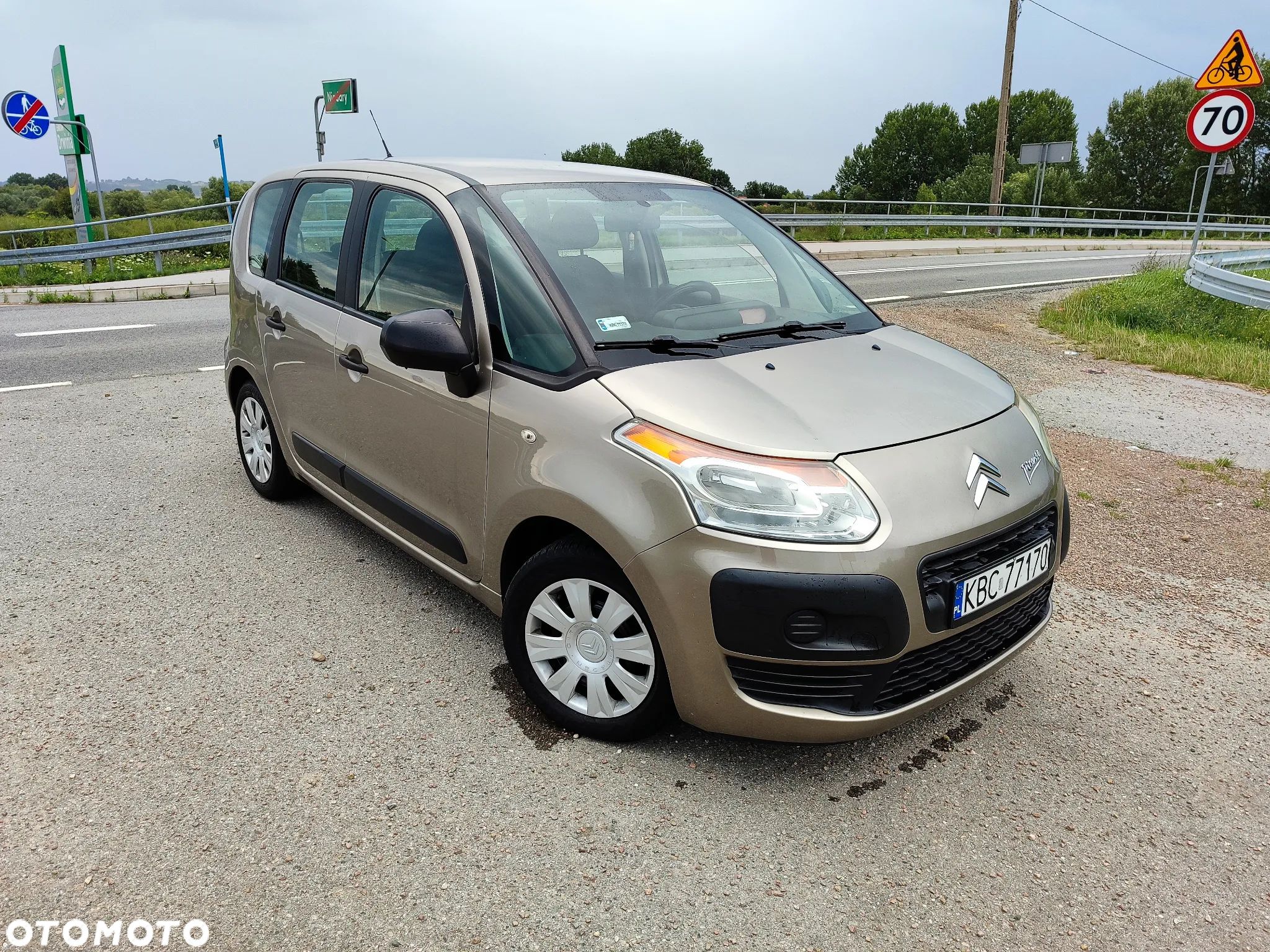 Citroën C3 Picasso 1.4i Attraction - 1