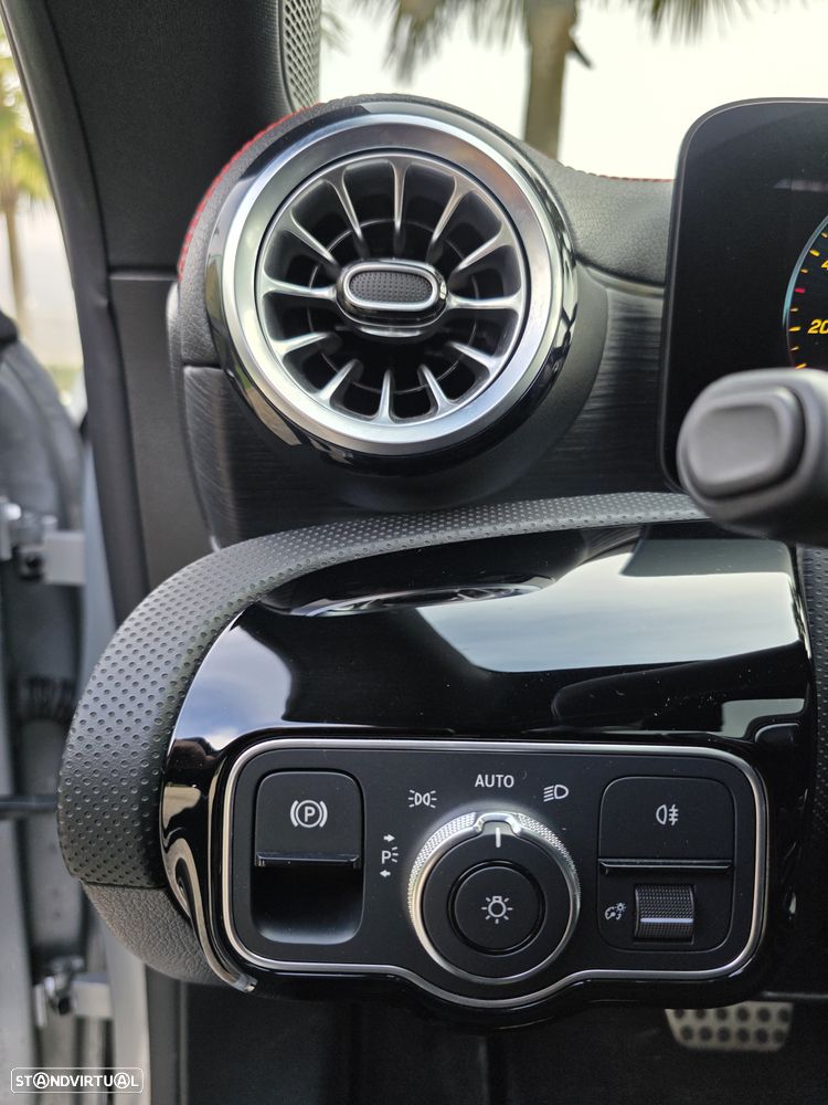 Mercedes-Benz CLA 250 e 8G-DCT AMG Line - 21