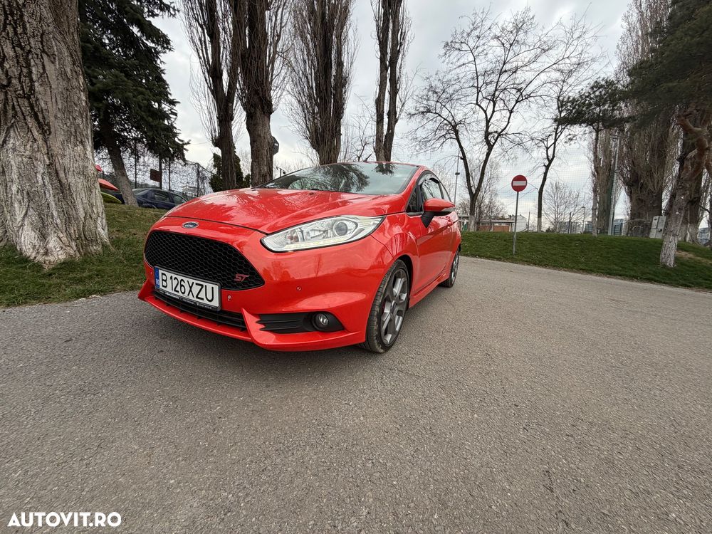 Ford Fiesta 1.6 ST - 2