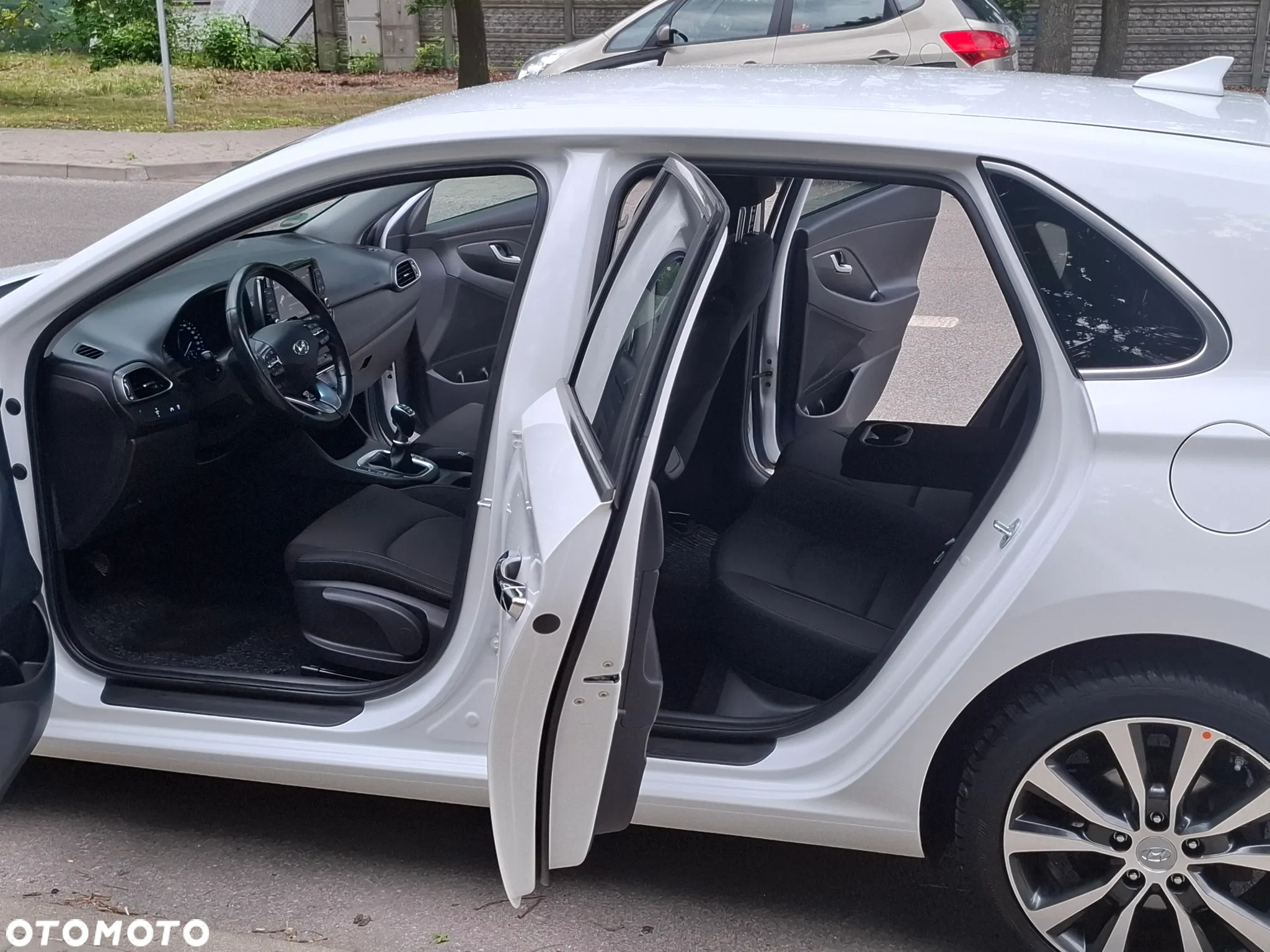 Hyundai i30 1.6 CRDI Fifa World Cup Edition - 11