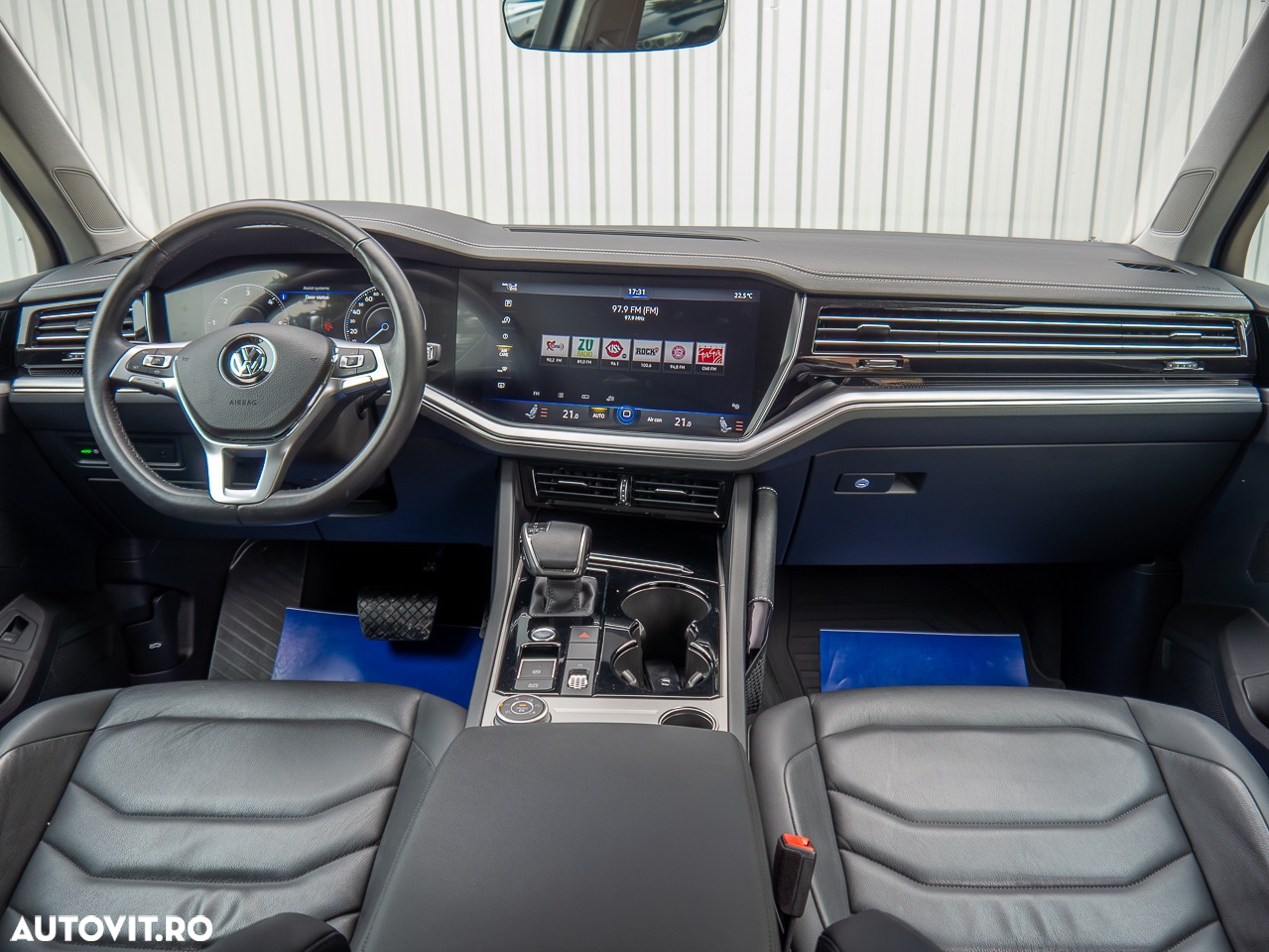 Volkswagen Touareg 3.0 V6 TDI 4Motion DPF Automatik - 35