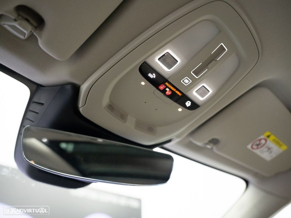 Volvo XC 60 2.0 T6 PHEV Plus Bright AWD - 36