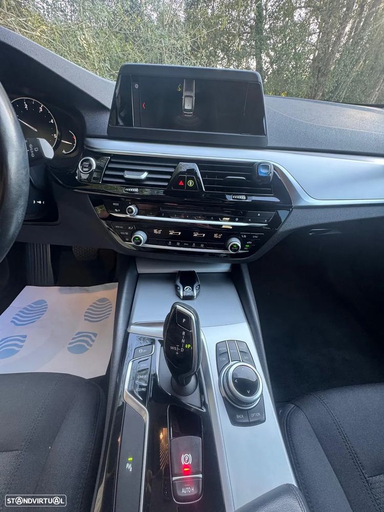 BMW 520 d Auto - 19