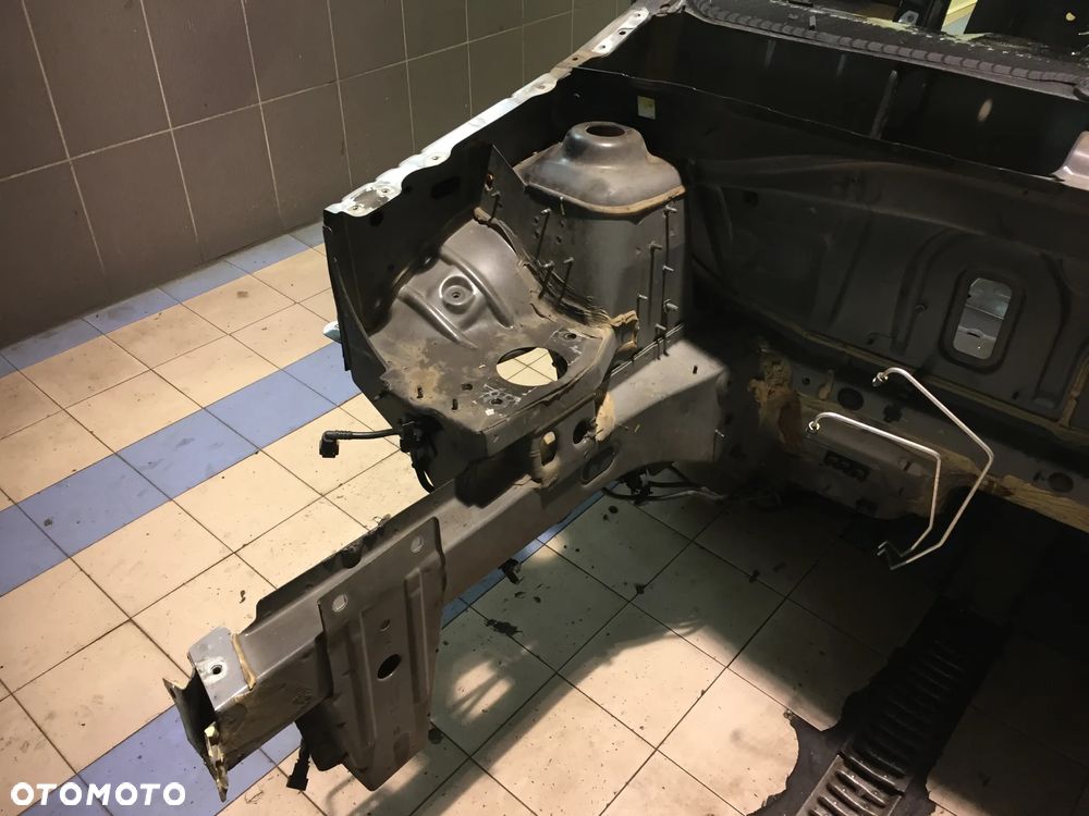 DACIA SANDERO 16R ĆWIARTKA PRAWA PRZÓD - 2