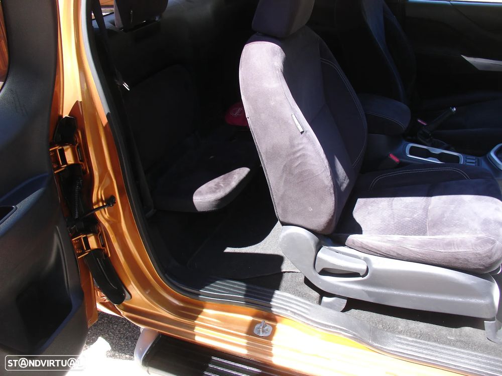 Nissan navara np300  3lug. - 5