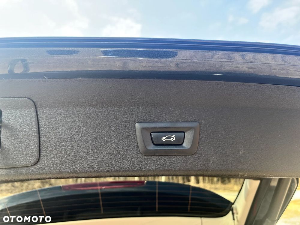 BMW X1 sDrive18d - 27