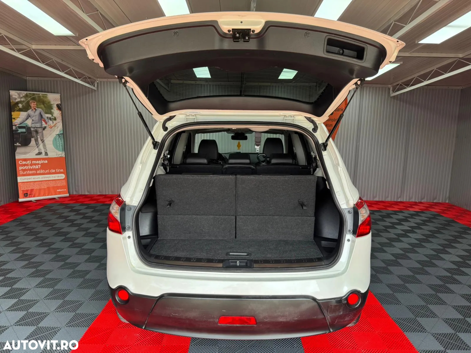 Nissan Qashqai+2 - 17