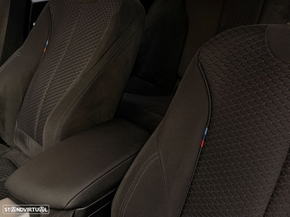 BMW 118 i Pack M - 8