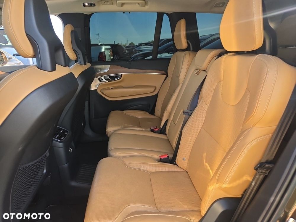 Volvo XC 90 T8 AWD Recharge Geartronic Inscription Edition - 8
