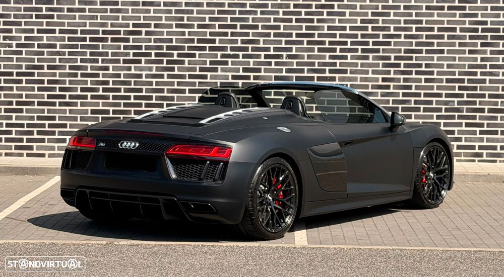 Audi R8 Spyder - 9