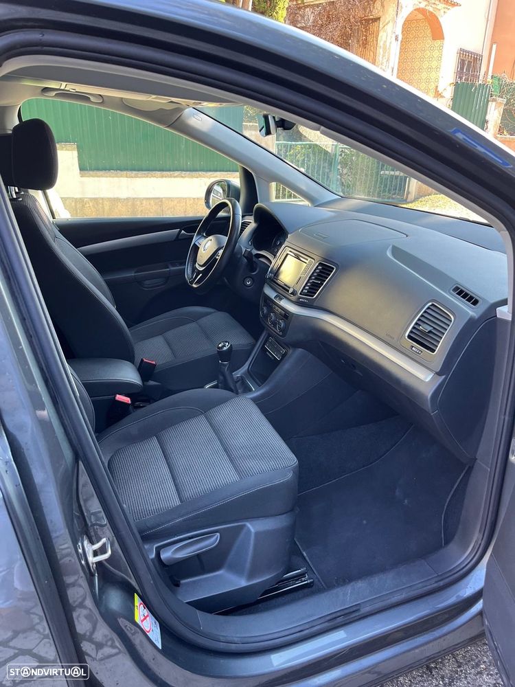 VW Sharan 2.0 TDI Blue Confortline - 13