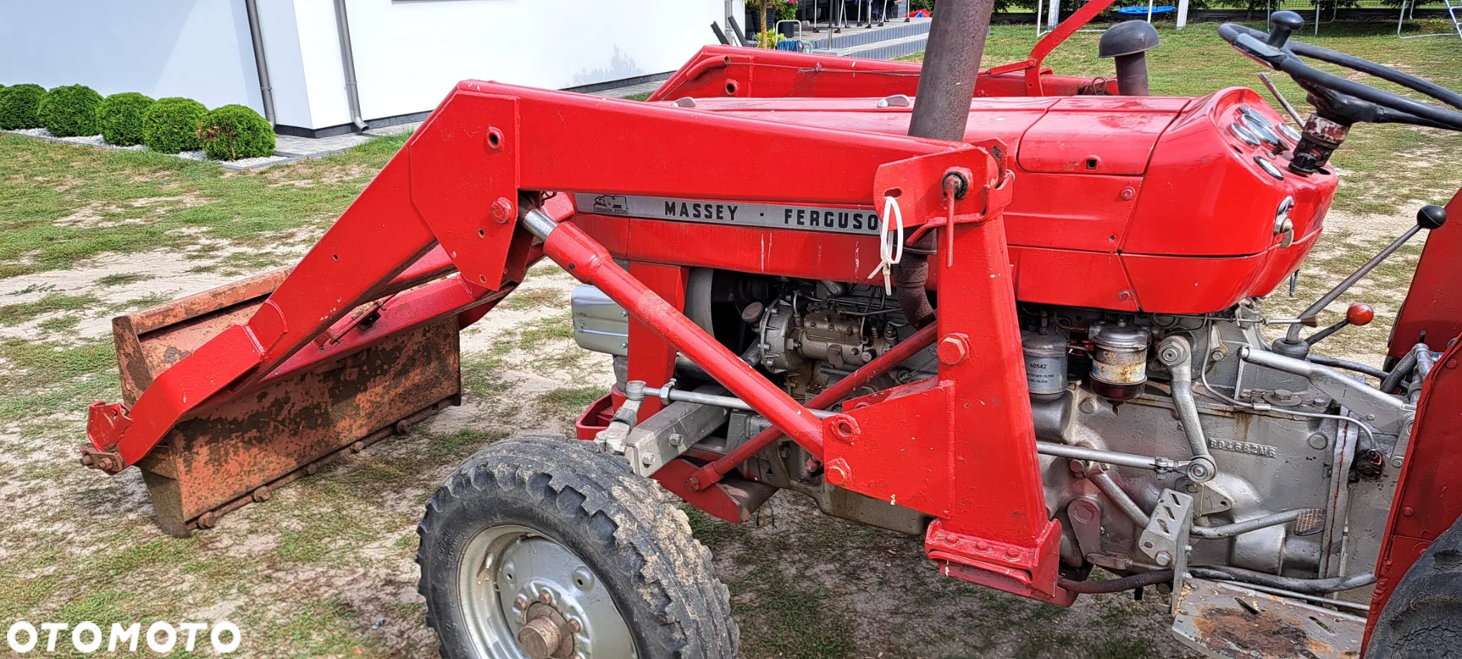 Tur ładowacz czołowy Massey Ferguson 133 - 6