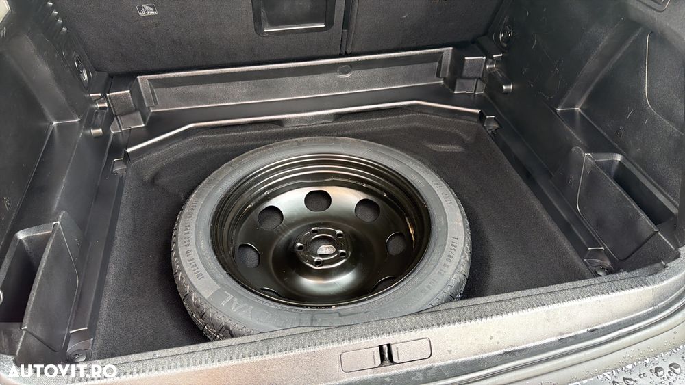 Peugeot 3008 1.2 PureTech 130 EAT8 GT - 26