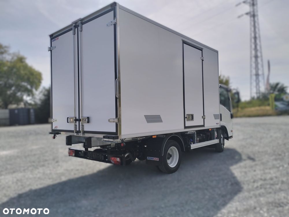 Isuzu M27 - 9