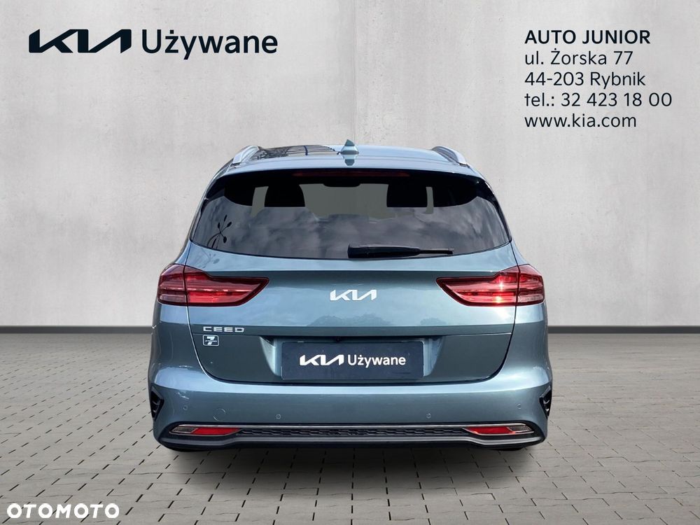 Kia Ceed - 4