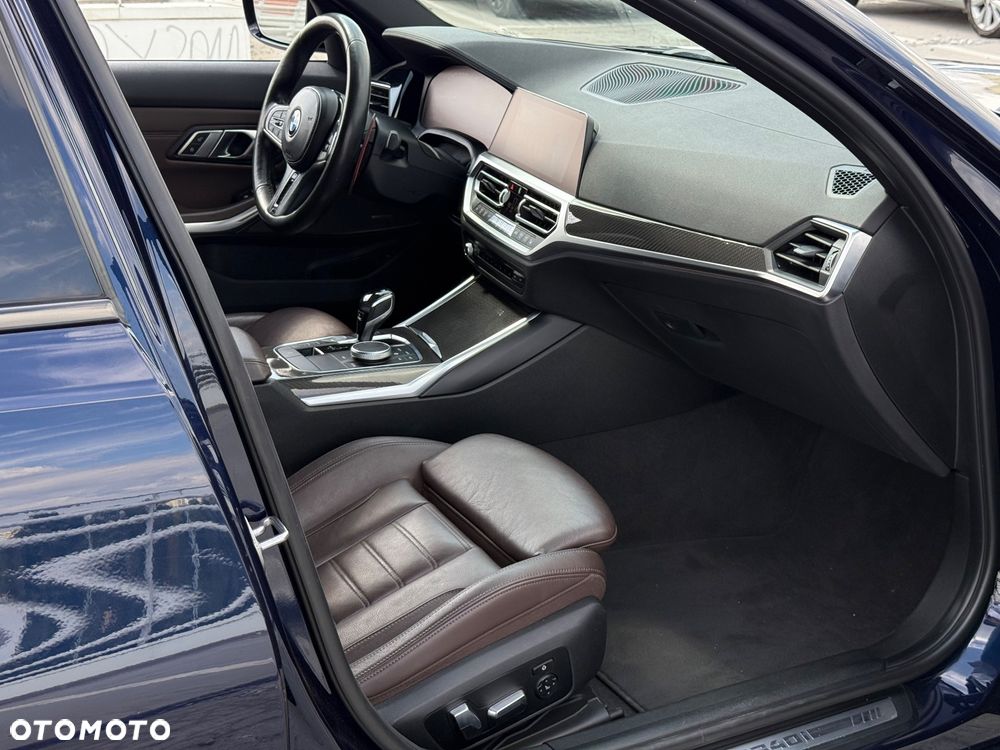 BMW Seria 3 M340i xDrive sport - 31