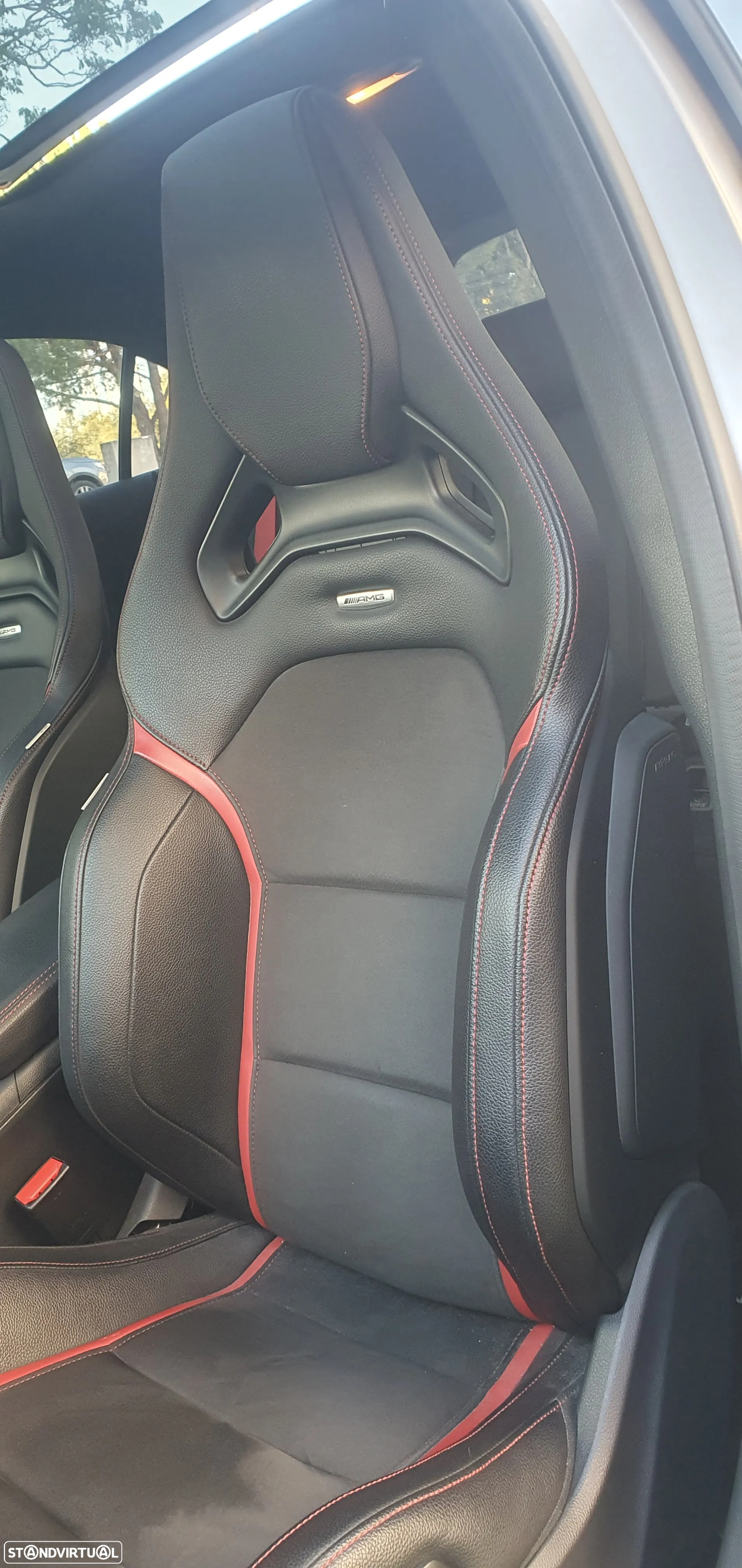 Mercedes-Benz A 45 AMG 4Matic Speedshift 7G-DCT - 32
