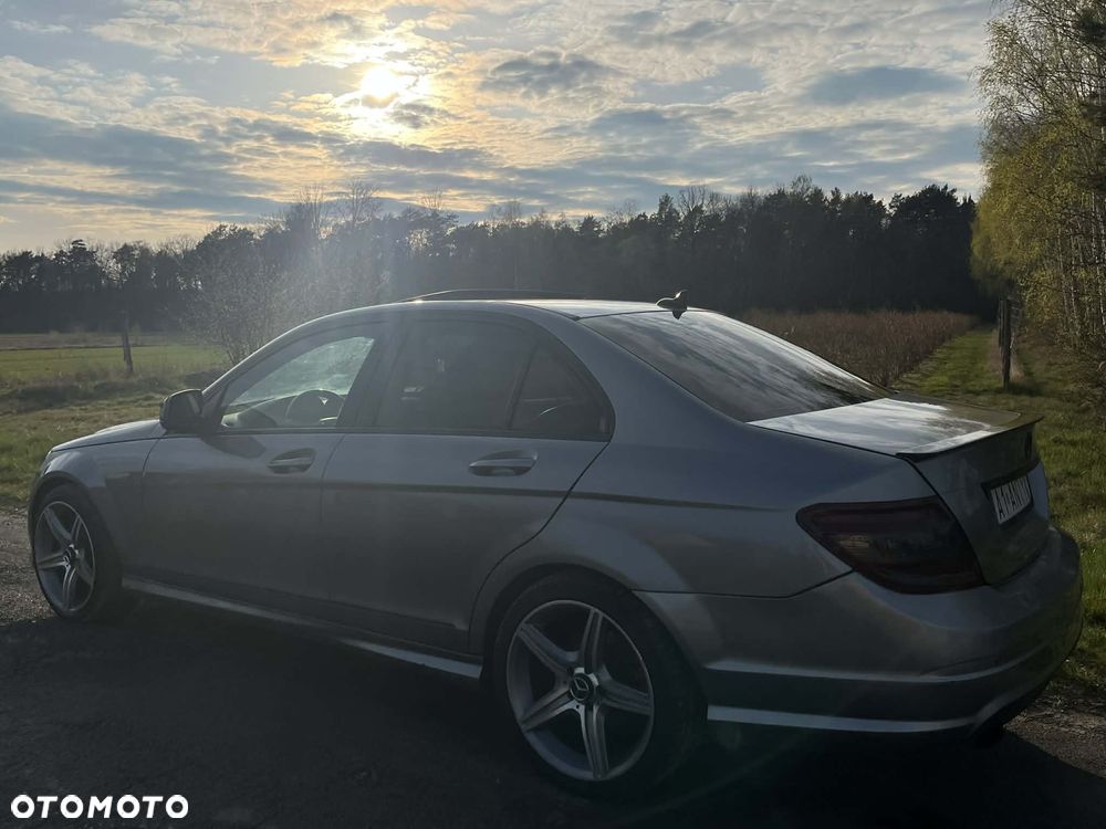 Mercedes-Benz Klasa C 300 7G-TRONIC SPORT EDITION - 6