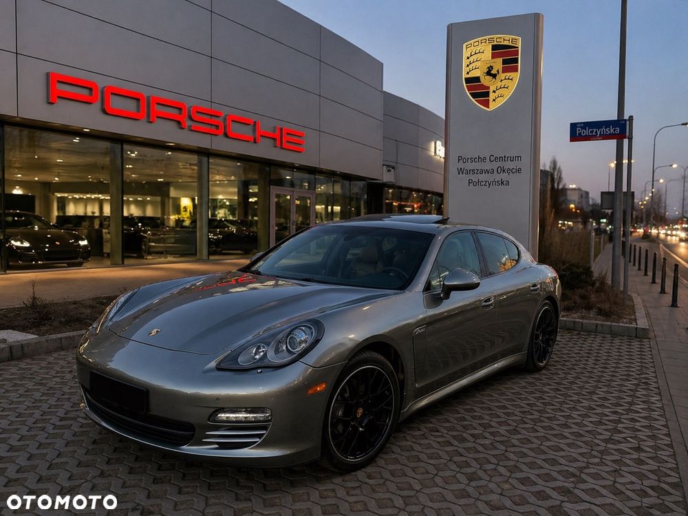 Porsche Panamera 4 PDK - 1