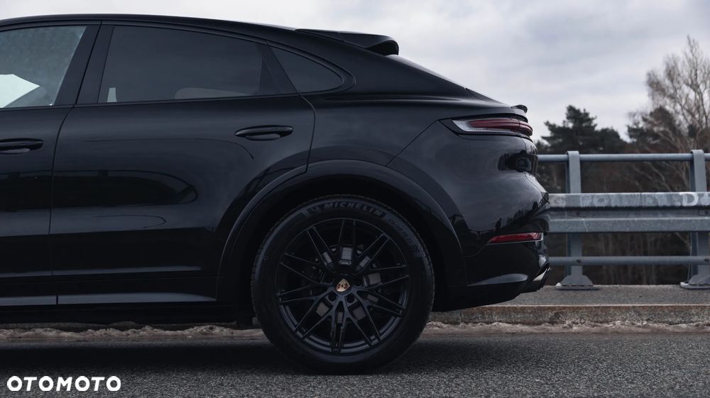 Porsche Cayenne - 8