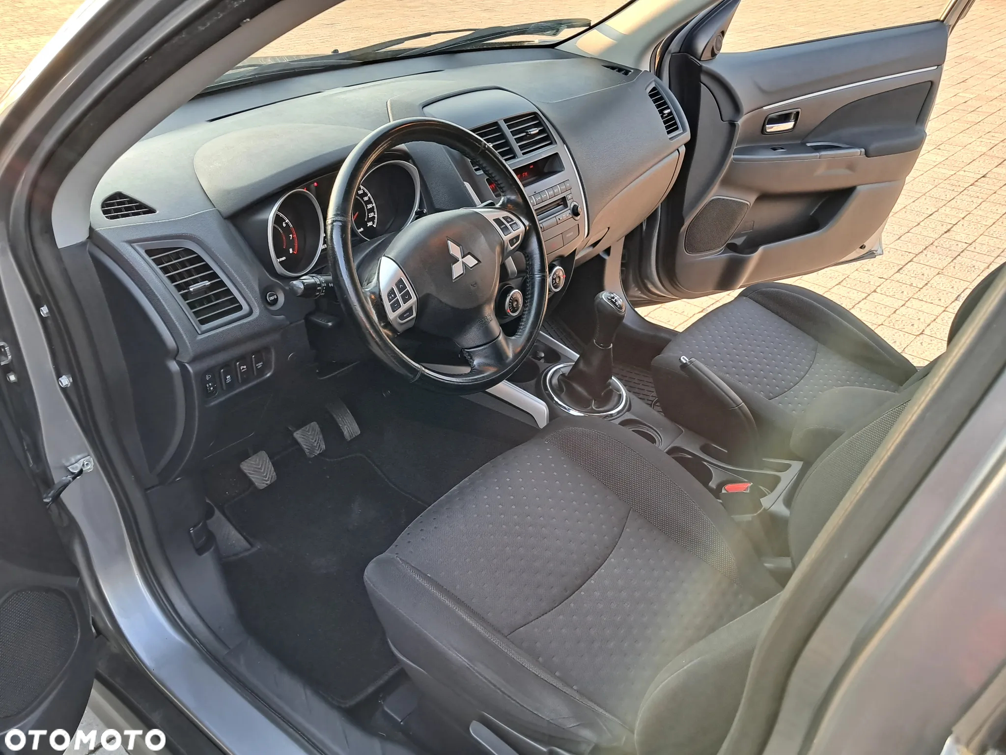 Mitsubishi ASX 1.6 2WD Edition - 11