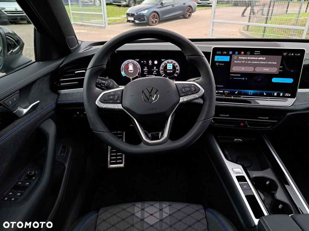 Volkswagen Passat Variant 2.0 TSI R-Line Plus DSG - 21