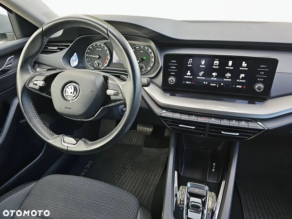 Skoda Octavia 2.0 TDI Ambition DSG - 18