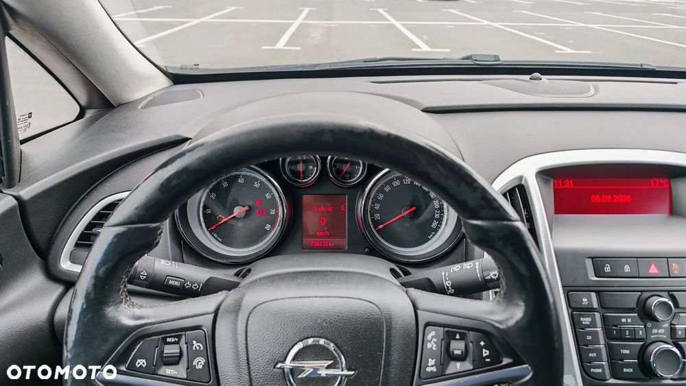 Opel Astra 1.4 T Cosmo - 2