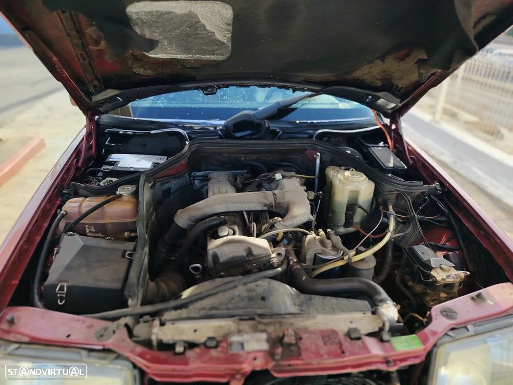 Mercedes-Benz W124 (1984-1997) 250 D Turbo - 13