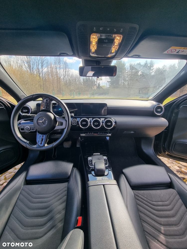 Mercedes-Benz Klasa A 200 7G-DCT - 21