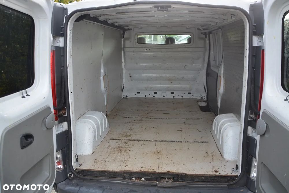 Opel Vivaro - 9