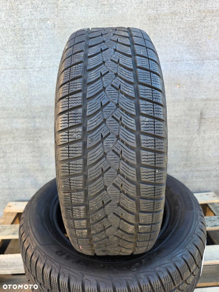 [WJ371] 2x R17 235/60 Goodyear Ultragrip 235/60/17 21r 5,5mm
