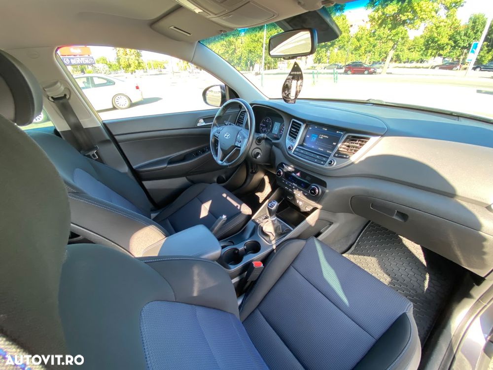 Hyundai Tucson 2.0 CRDI 2WD Style - 11
