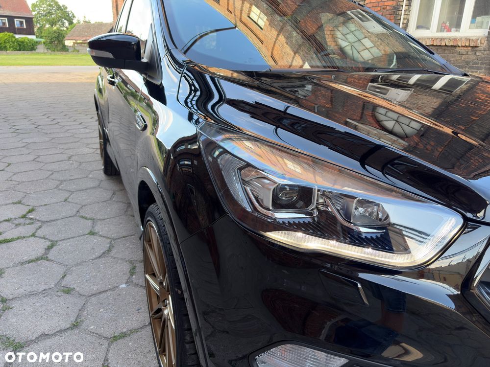 Ford Kuga 1.5 EcoBoost 2x4 ST-Line - 16