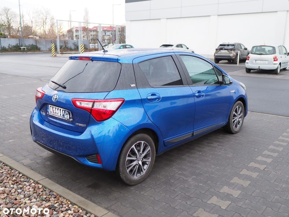 Toyota Yaris Hybrid 100 20th Anniversary - 7